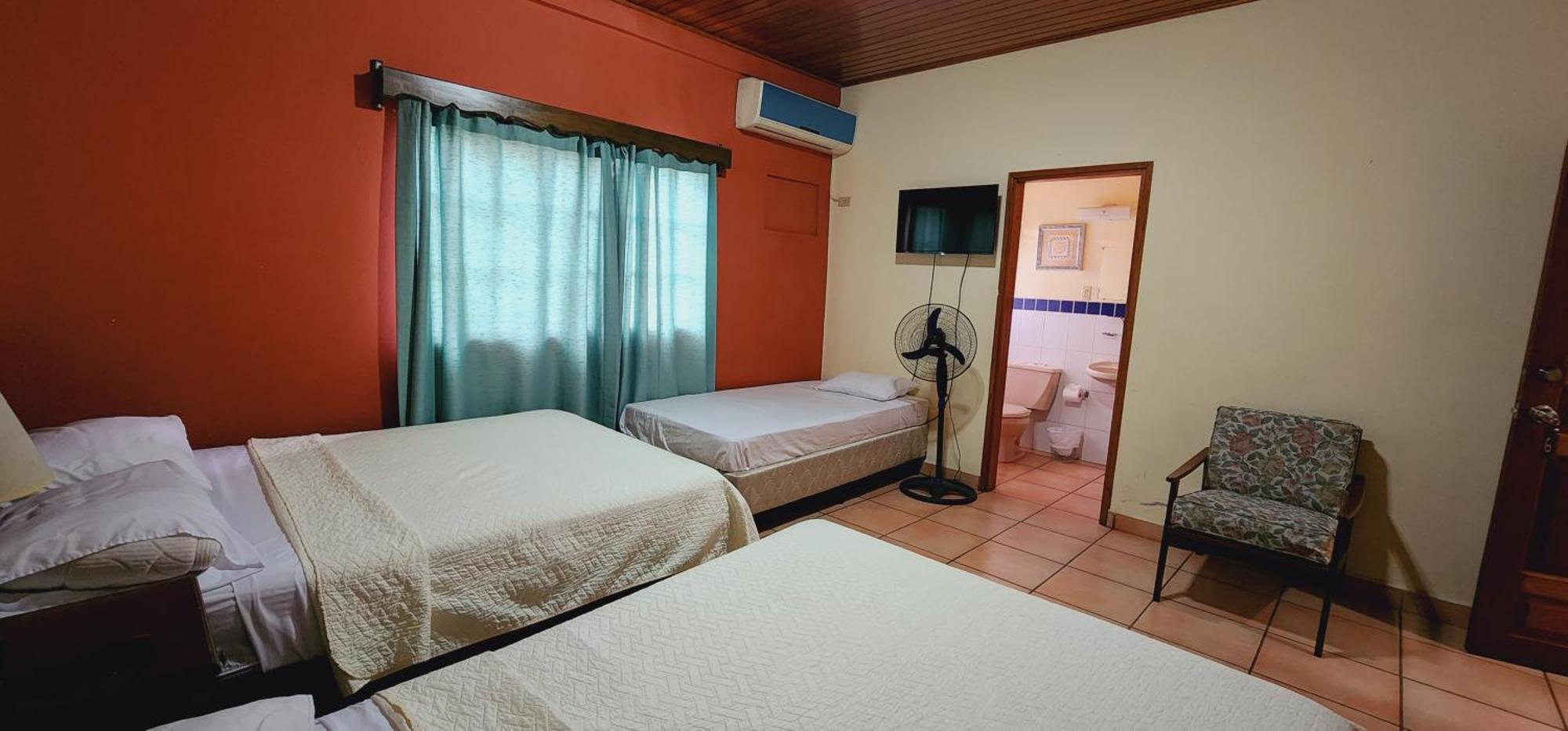 Hotel Alsacia Tegucigalpa Bagian luar foto