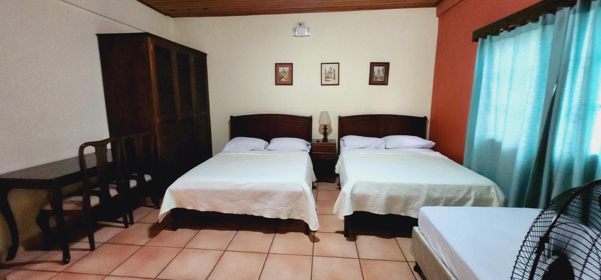 Hotel Alsacia Tegucigalpa Bagian luar foto